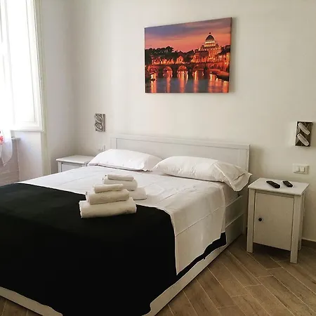 Apartment Sweet Roman Dream